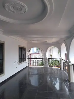 3bdrm House in Ayathar Bedroom, New Town for rent