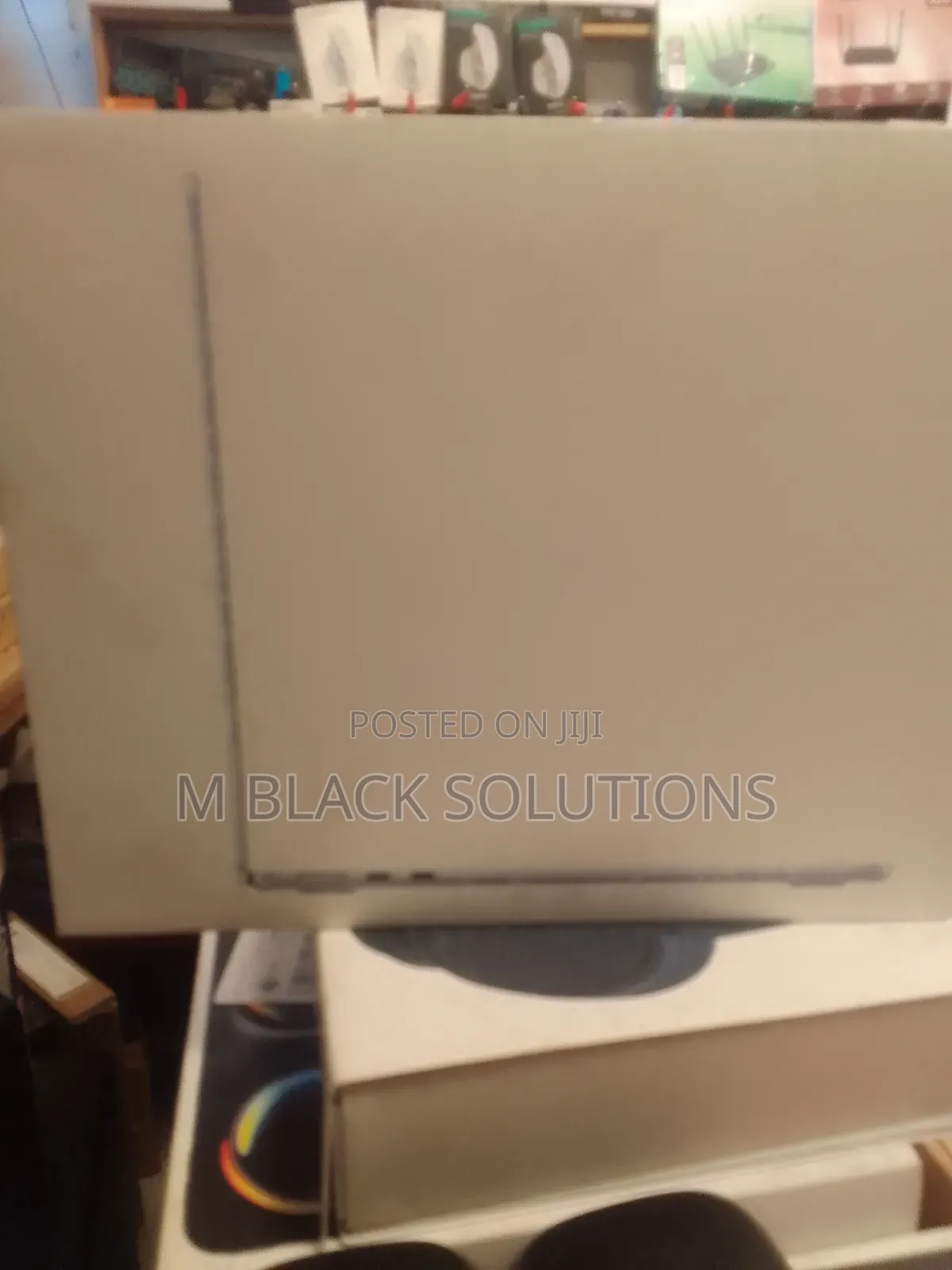 New Laptop Apple MacBook Air 16GB Apple M4 SSD 512GB