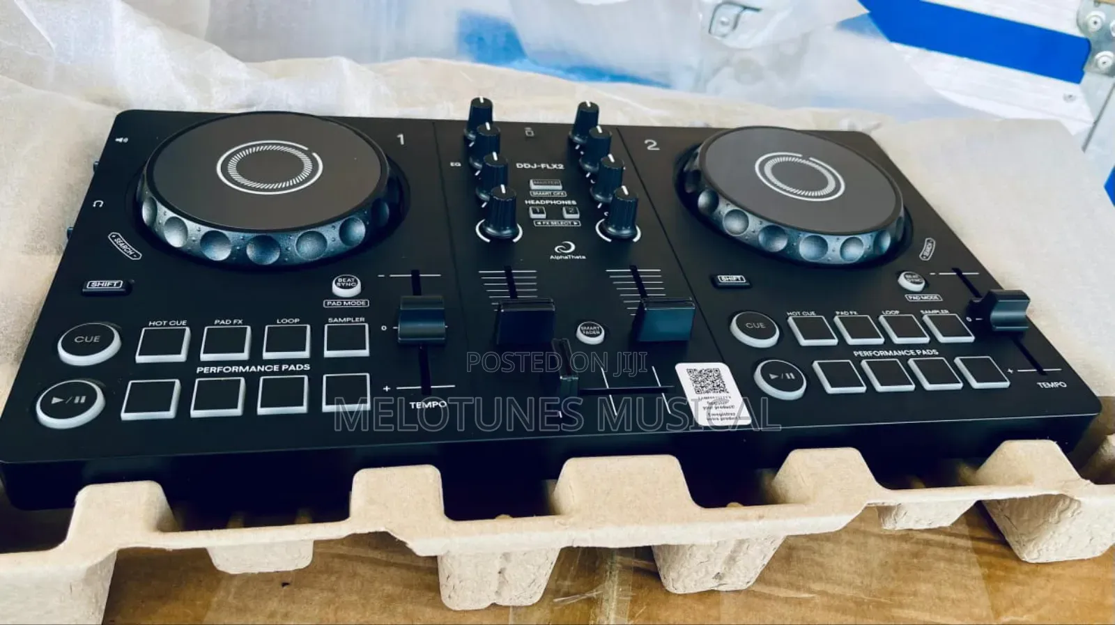 Alphatheta DDJ-Flx2 Compact 2-Channel Dj Controller.