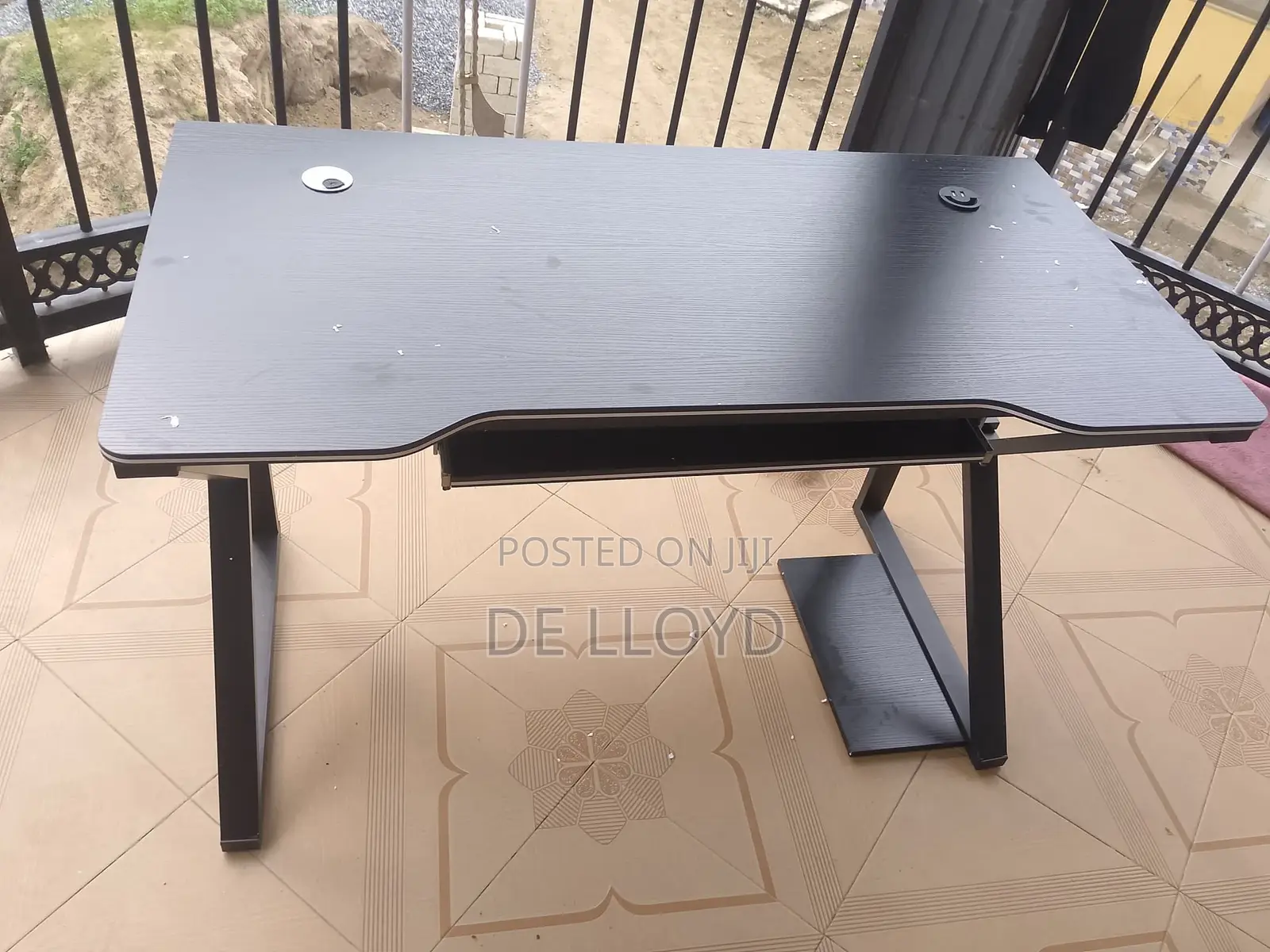 Game Table With Keyboard Tray (120 By 60 )