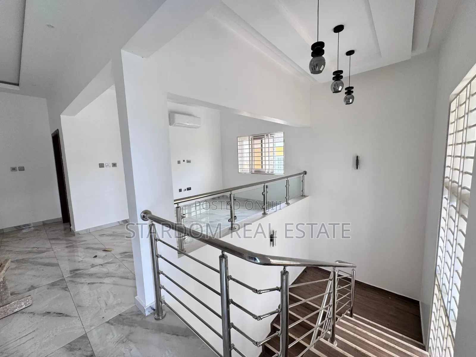 4bdrm Duplex in Lakeside Estate for rent