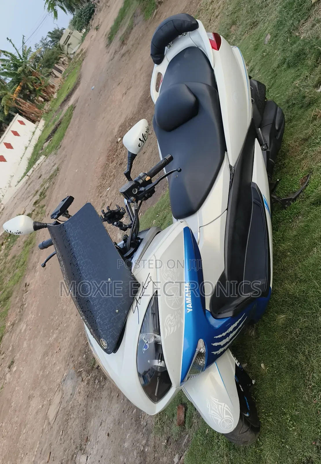Yamaha Majesty 2020 White