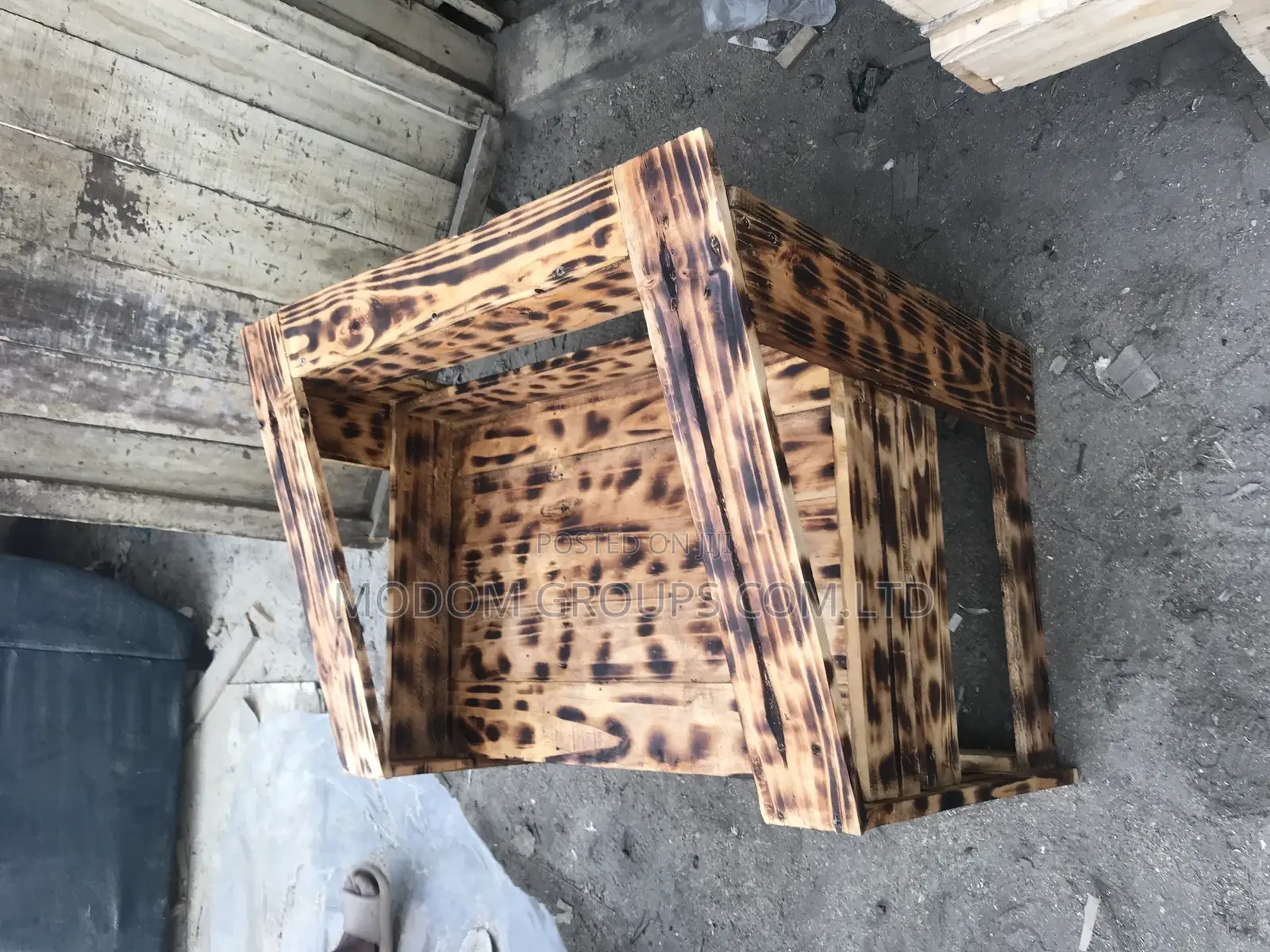 Pallets Chairs for Sale