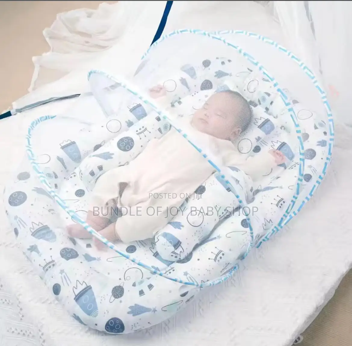 Baby Bed With Mosquito Net and Pillow