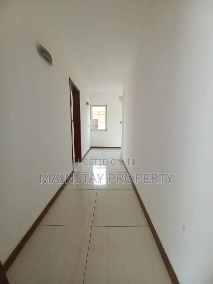 4bdrm House in East Legon for sale