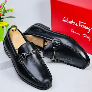 Photo - Salvatore Ferragamo Men Black Leather Loafers