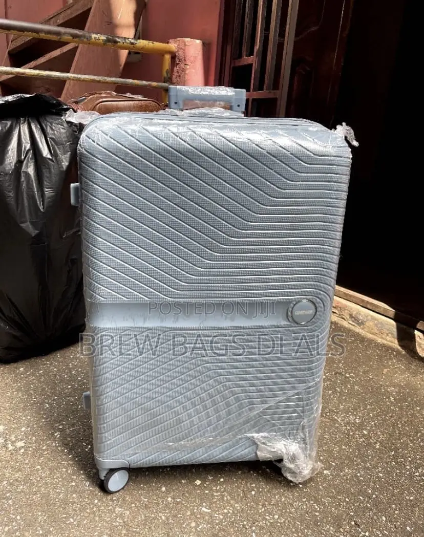 Concord Single Large Size Unbreakable Traveling Bag.