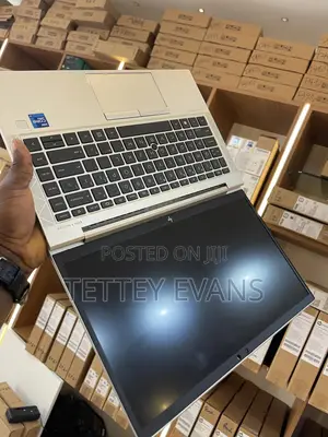 Laptop HP EliteBook 840 G8 16GB Intel Core I7 SSD 256GB
