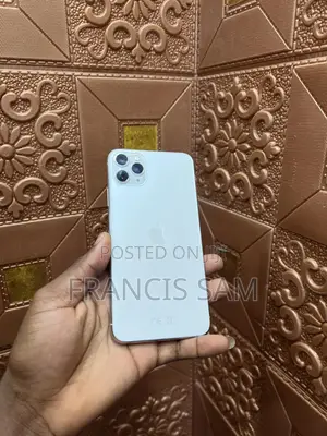 Apple iPhone 11 Pro Max 64 GB White