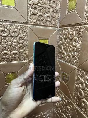 Apple iPhone 11 Pro Max 64 GB White