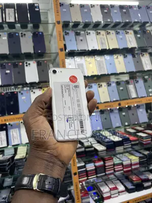 Apple iPhone 7 128 GB Silver