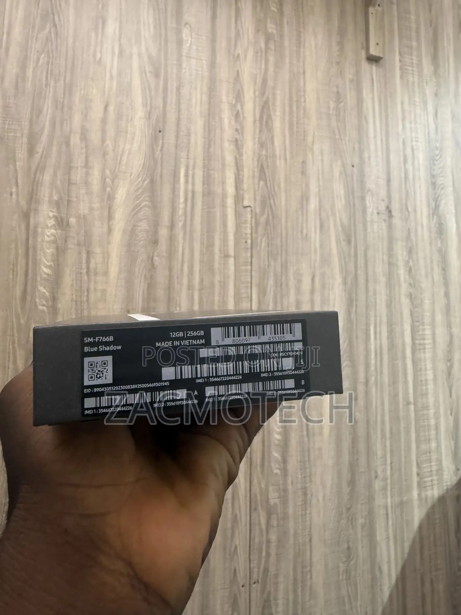 New Samsung Galaxy Z Flip7 256 GB Blue