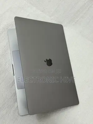 Laptop Apple MacBook Pro 2019 32GB Intel Core I9 SSD 512GB