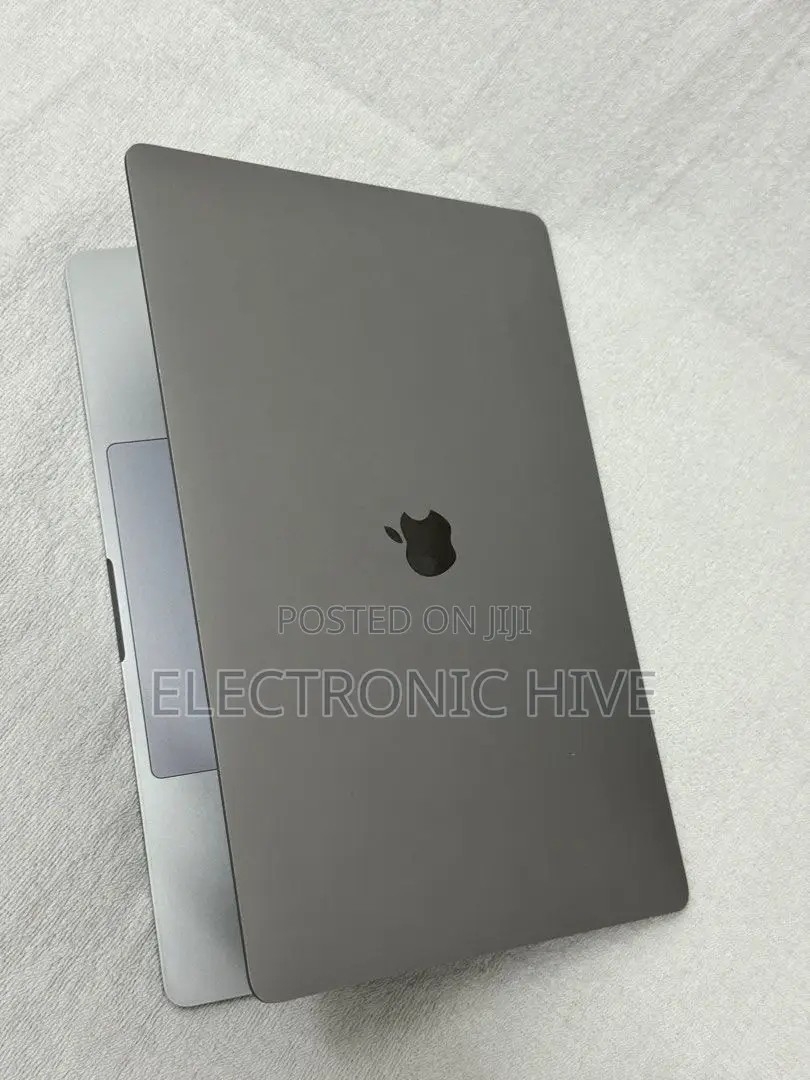 Laptop Apple MacBook Pro 2019 32GB Intel Core I9 SSD 512GB