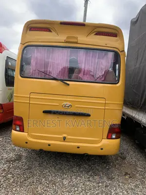 Hyundai County 2007 Yellow