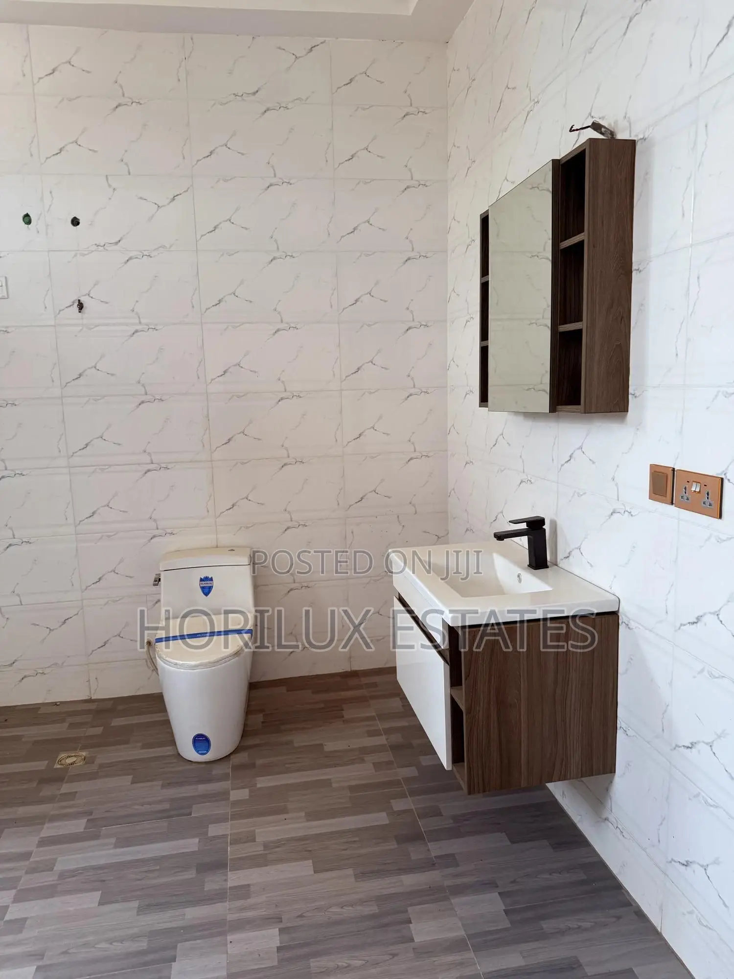 5bdrm Mansion in East Legon Hills for sale