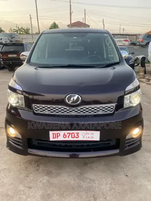 Toyota Voxy 2013 Brown