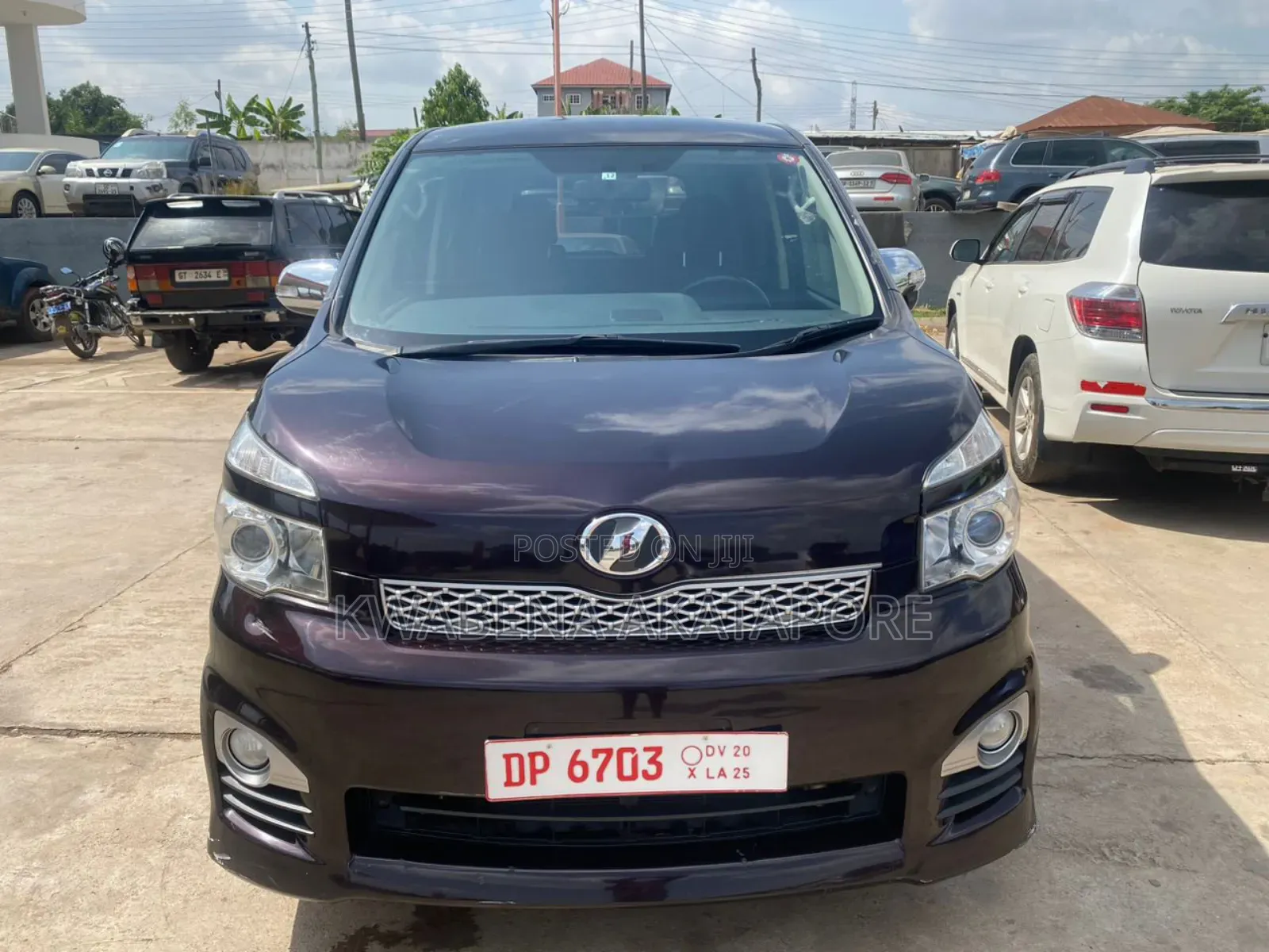 Toyota Voxy 2013 Brown