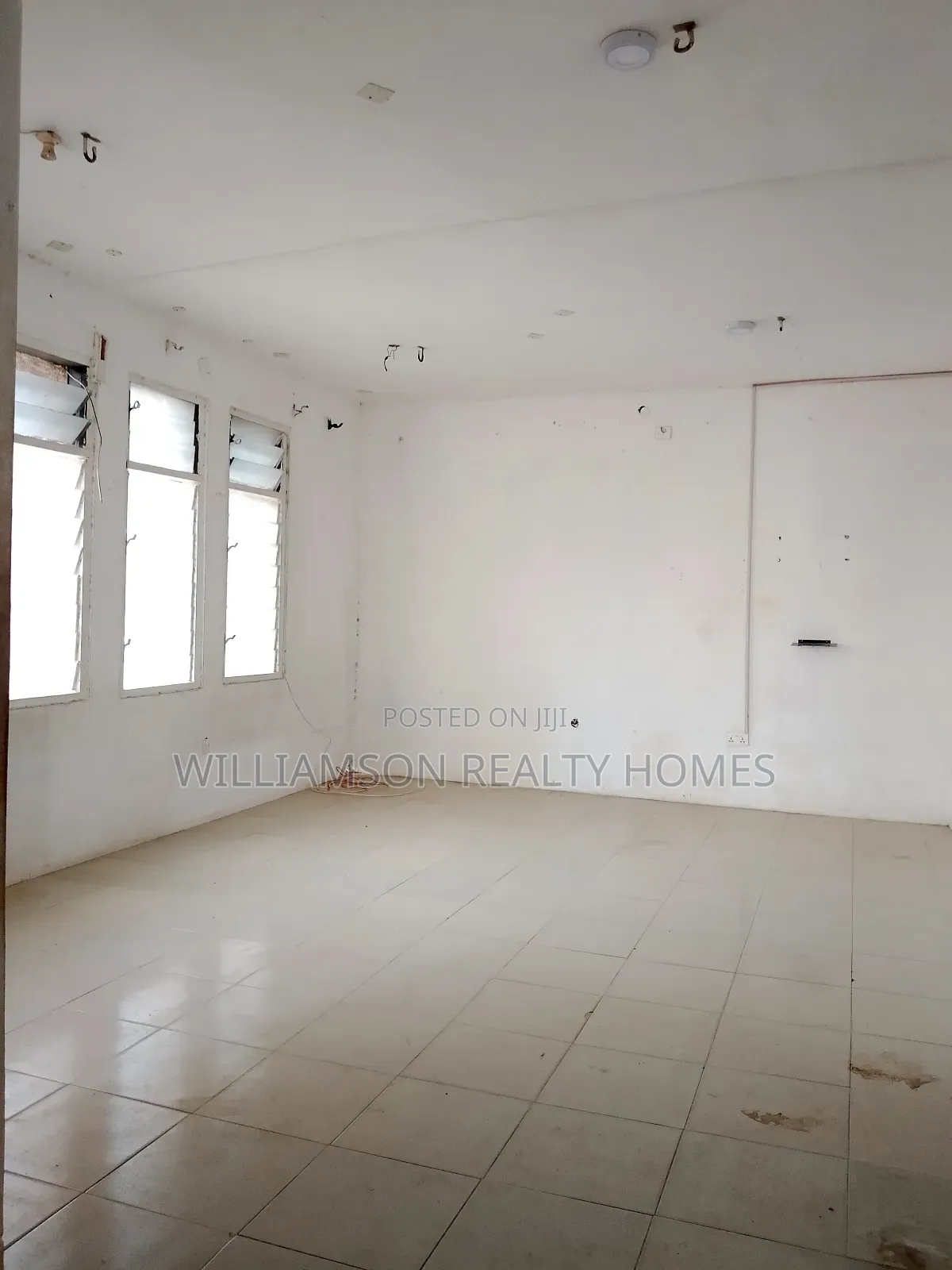 1bdrm Apartment in Community 20 Estate, Spintex for rent