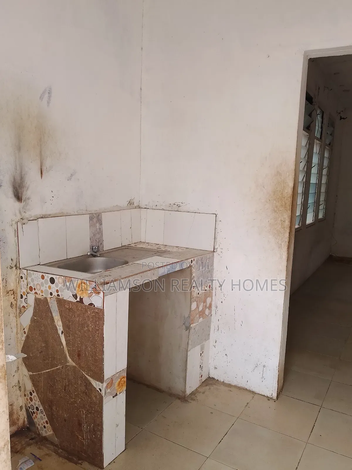 1bdrm Apartment in Community 20 Estate, Spintex for rent