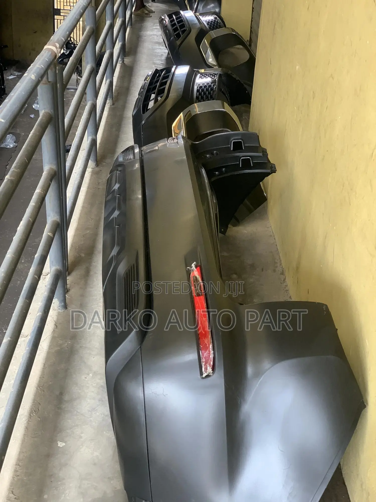 Mitsubishi Outlander 2016-2023 Back Bumper Complete