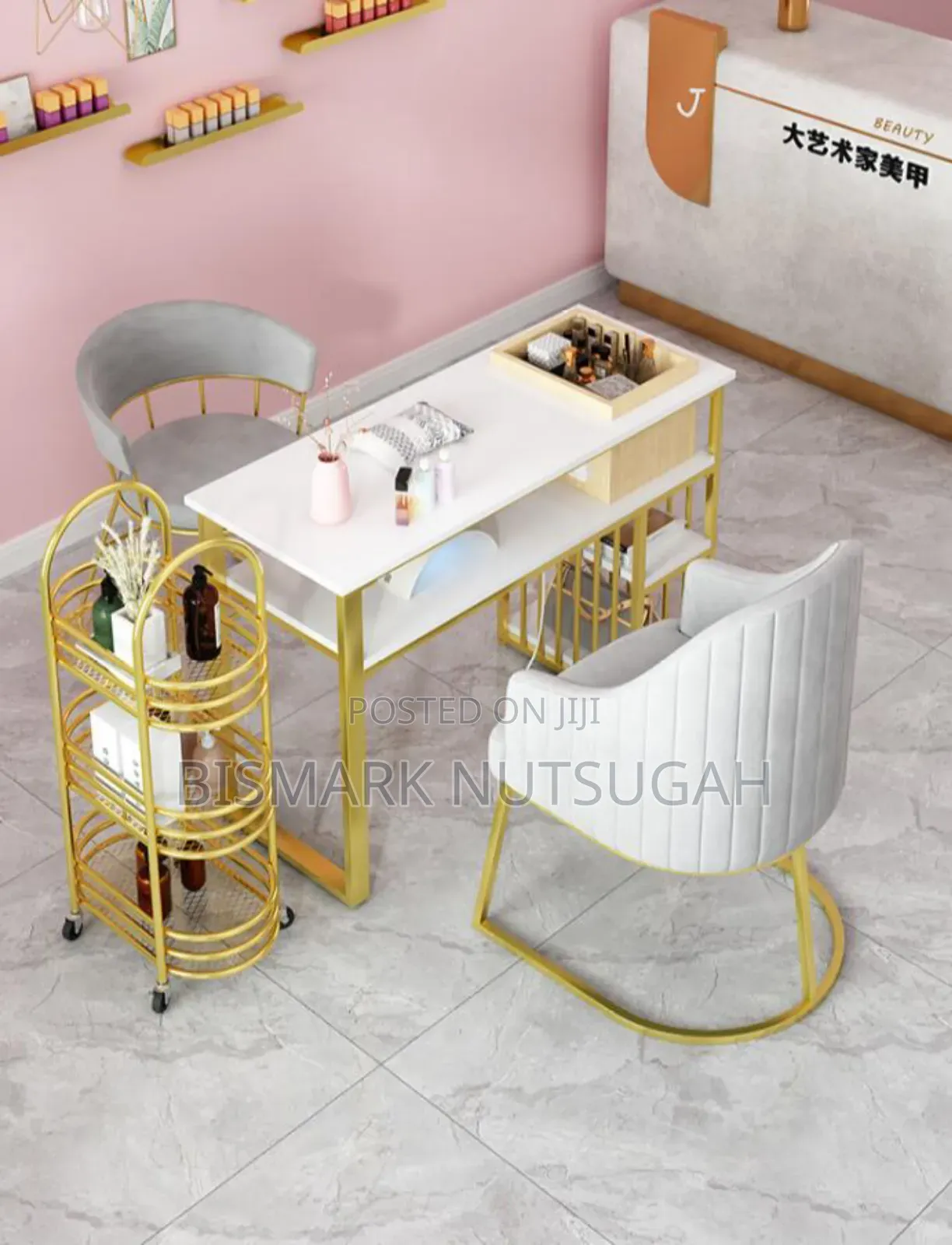 Beauty Salon Manicure Table