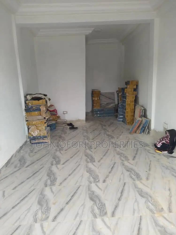 2bdrm Apartment in Emena Hospital, Kumasi Metropolitan for rent