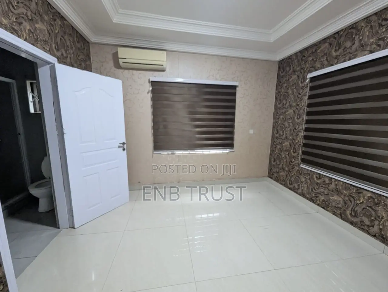 4bdrm Duplex in West Legon, Medifem Area for sale