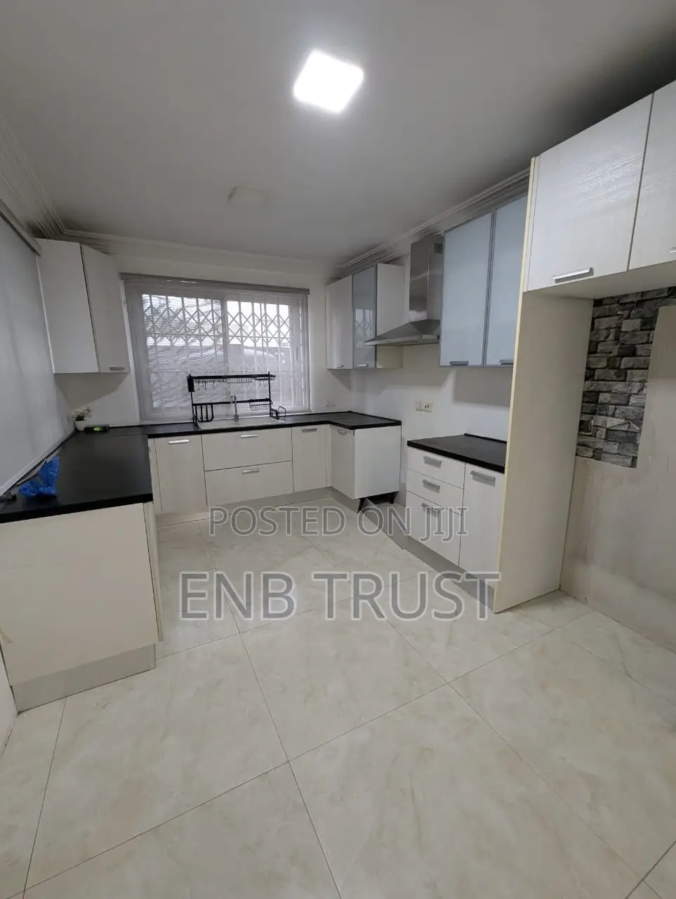 4bdrm Duplex in West Legon, Medifem Area for sale