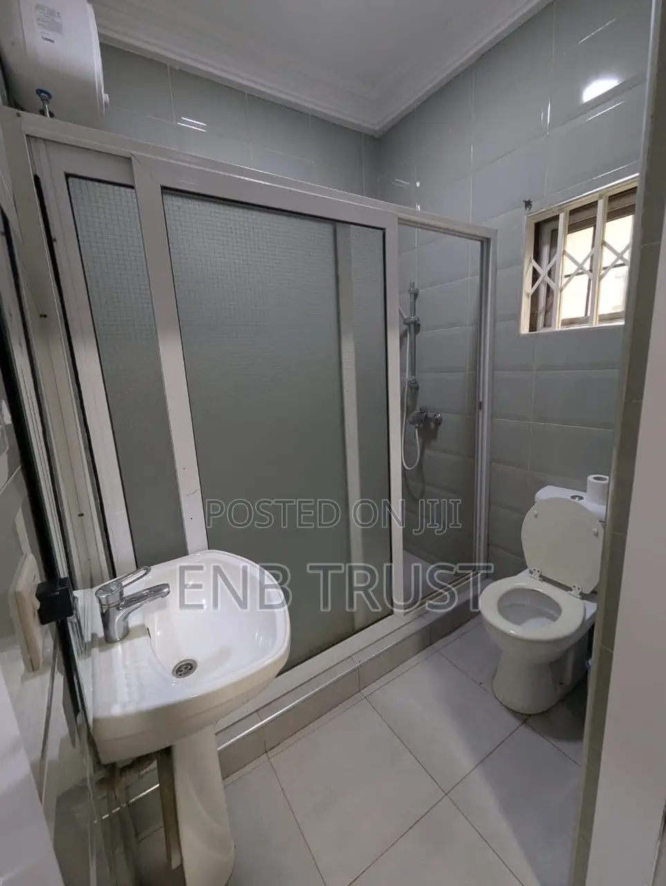 4bdrm Duplex in West Legon, Medifem Area for sale