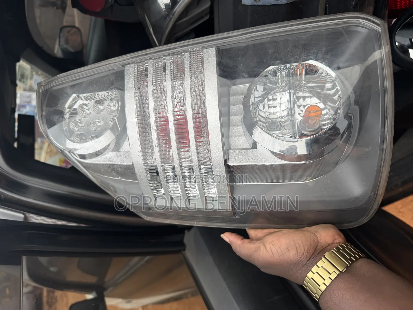 Toyota Voxy 2010-2014 Taillights