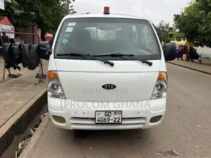 Kia Bongo Double Carbin 2012 White
