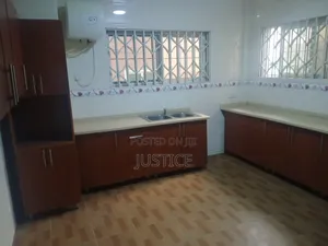 5bdrm Duplex in Cantonments, US Embassy Area for rent