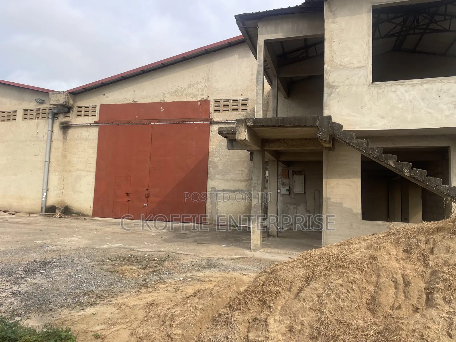 1750 SQM Warehouse on 1acer Land for Sale