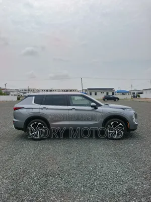 Mitsubishi Outlander SE 2022 Gray