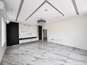 4bdrm House in Lake Side Estate for rent