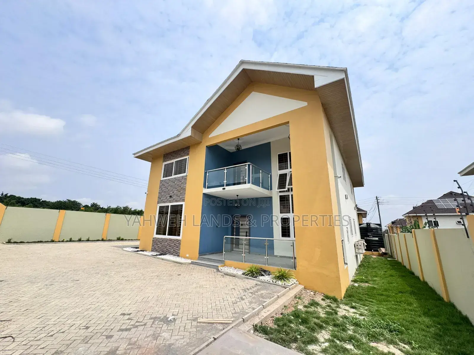 4bdrm House in Lake Side Estate for rent