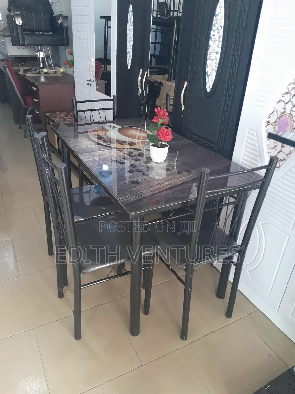 Sportand Dining Set