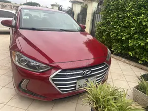 Hyundai Elantra 2017 Red