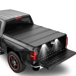 Chevrolet Silverado Trifold Bucket Cover