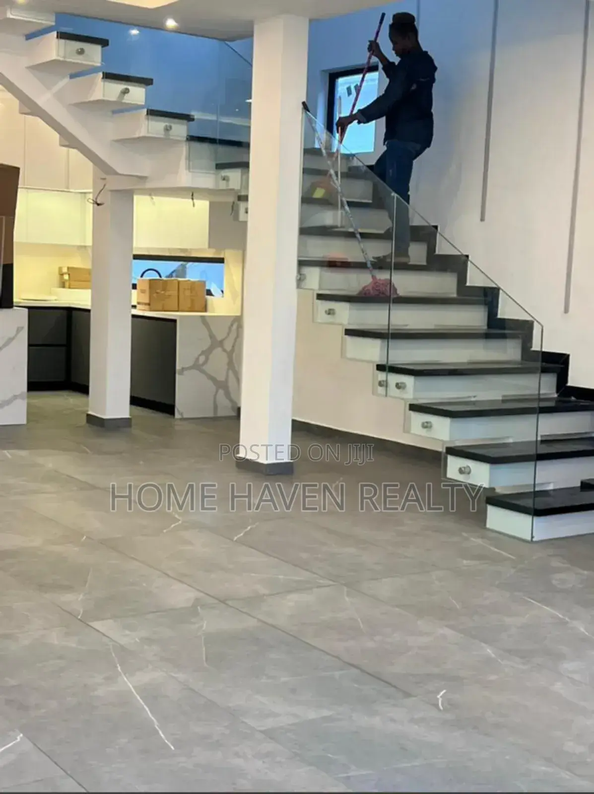 3bdrm House in Dzorwulu for sale