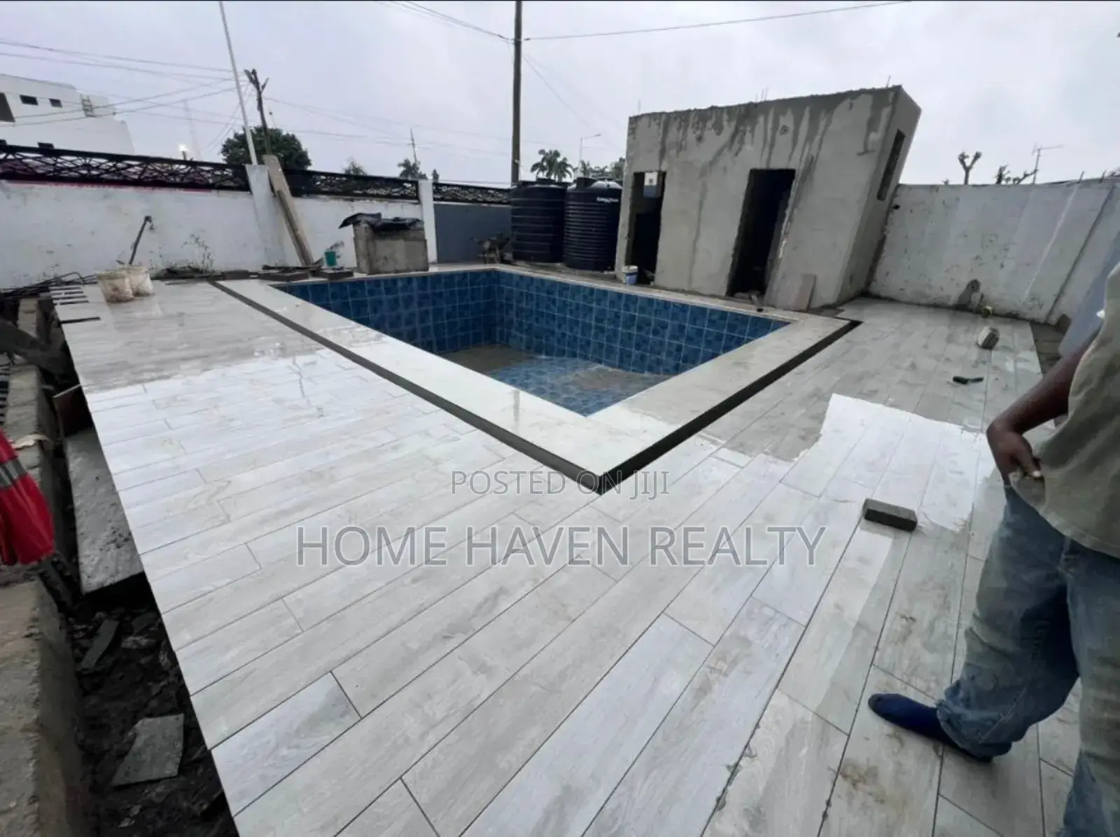 3bdrm House in Dzorwulu for sale