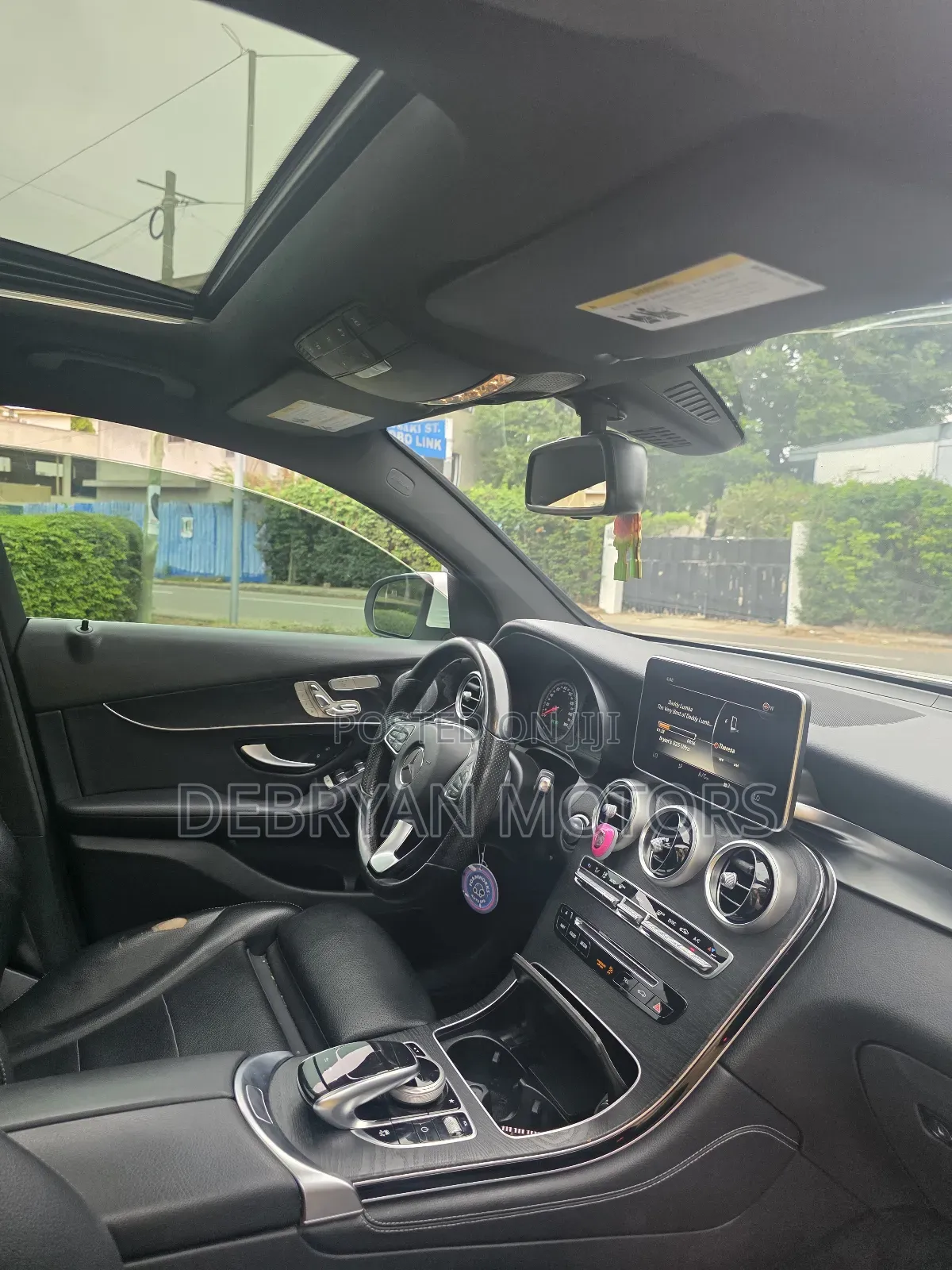 Mercedes-Benz GLC-Class 2018 White