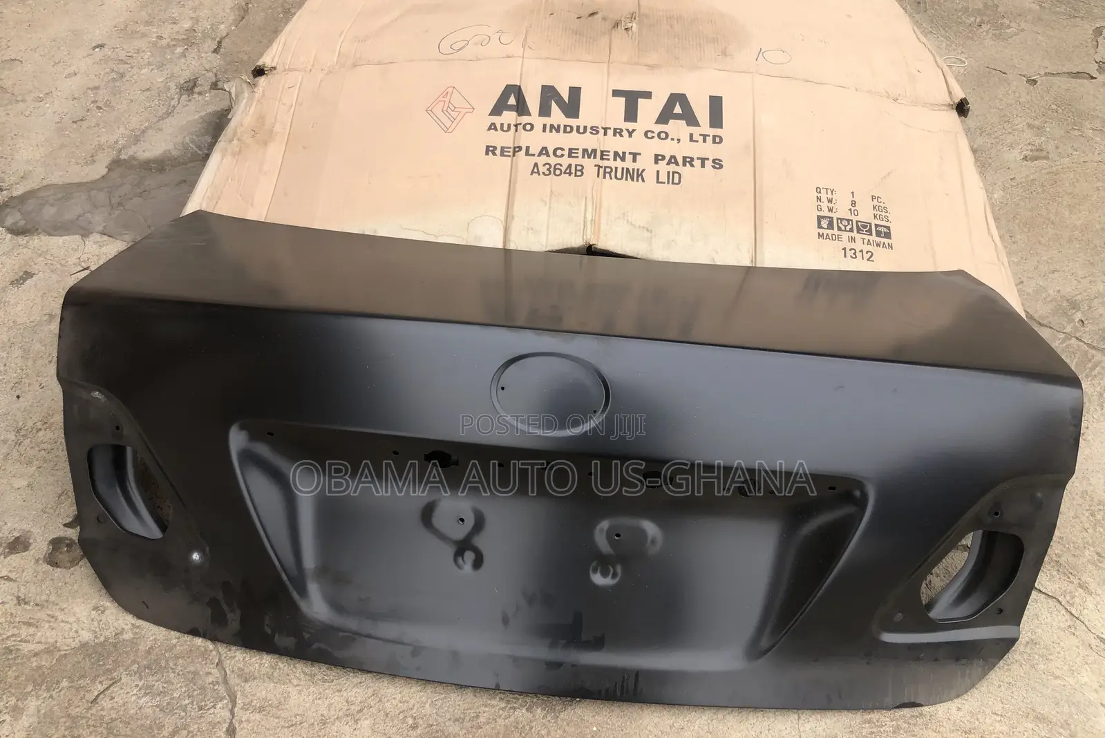 Toyota Corolla 2009, 2010 ,2011 Back Boot Trunk