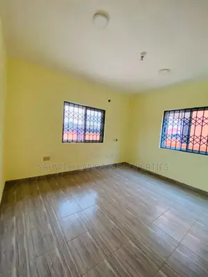 3bdrm House in Lakeside Estate for sale
