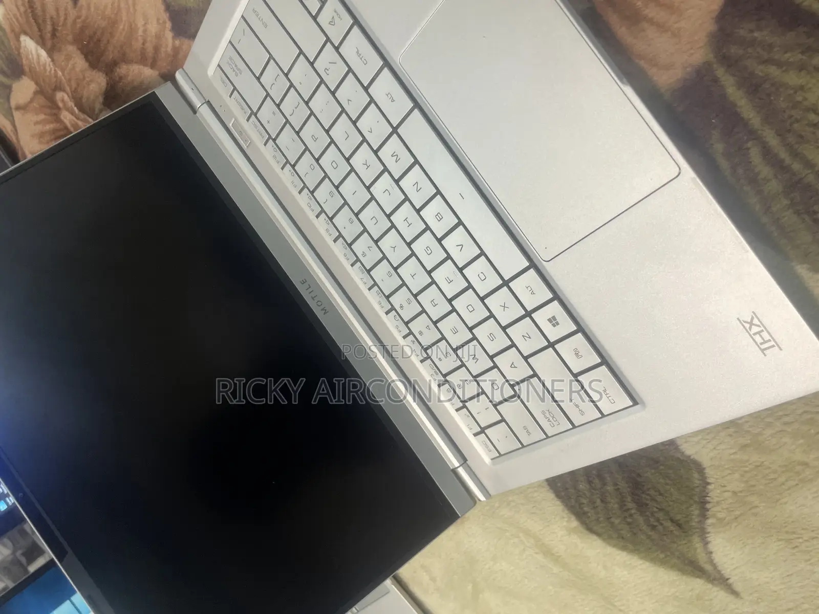 New Laptop Motile 8GB AMD Ryzen 5 SSD 256GB