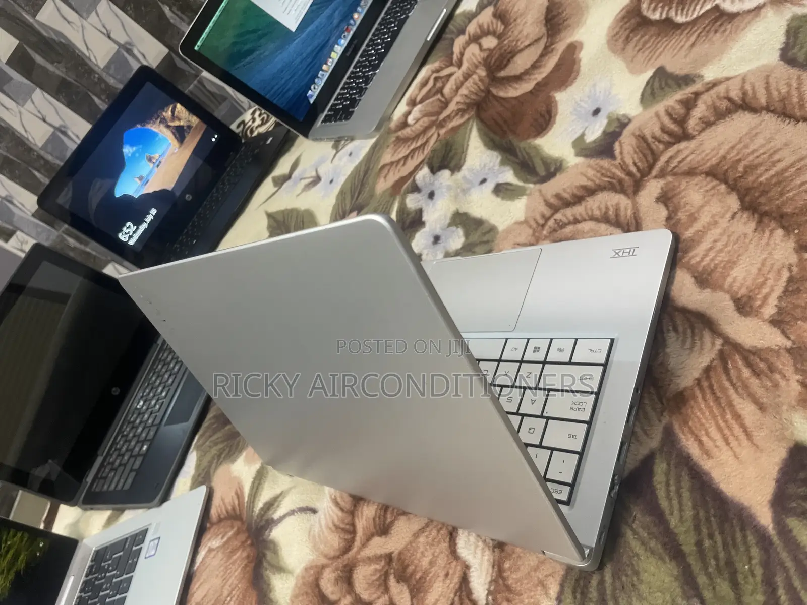 New Laptop Motile 8GB AMD Ryzen 5 SSD 256GB
