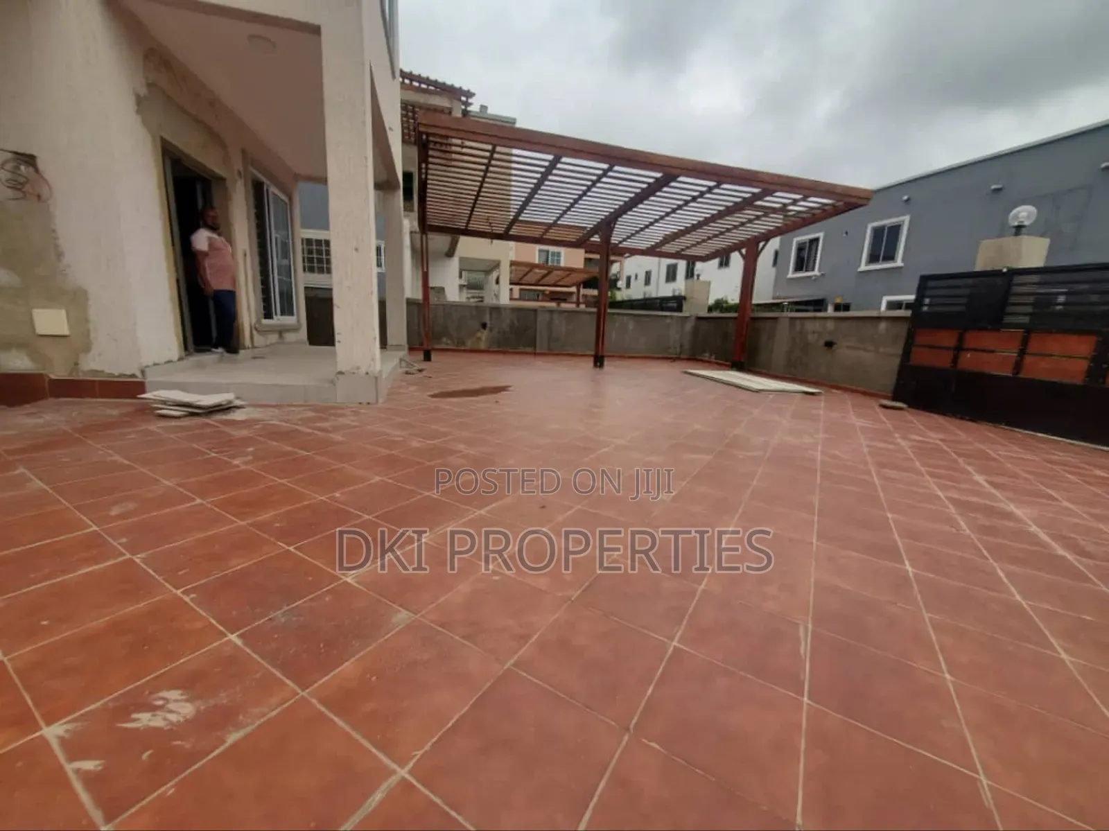 3bdrm House in Dki Properties, East Legon for sale