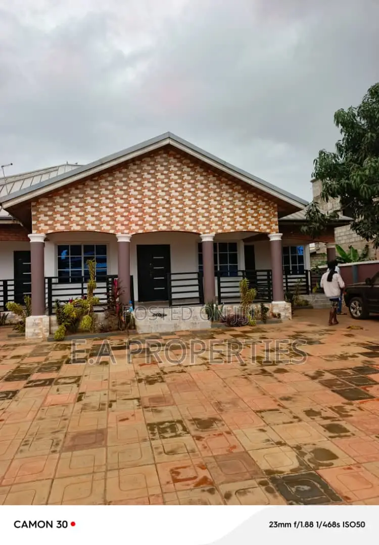 Furnished 4bdrm House in E A Properties, Frafraha for rent