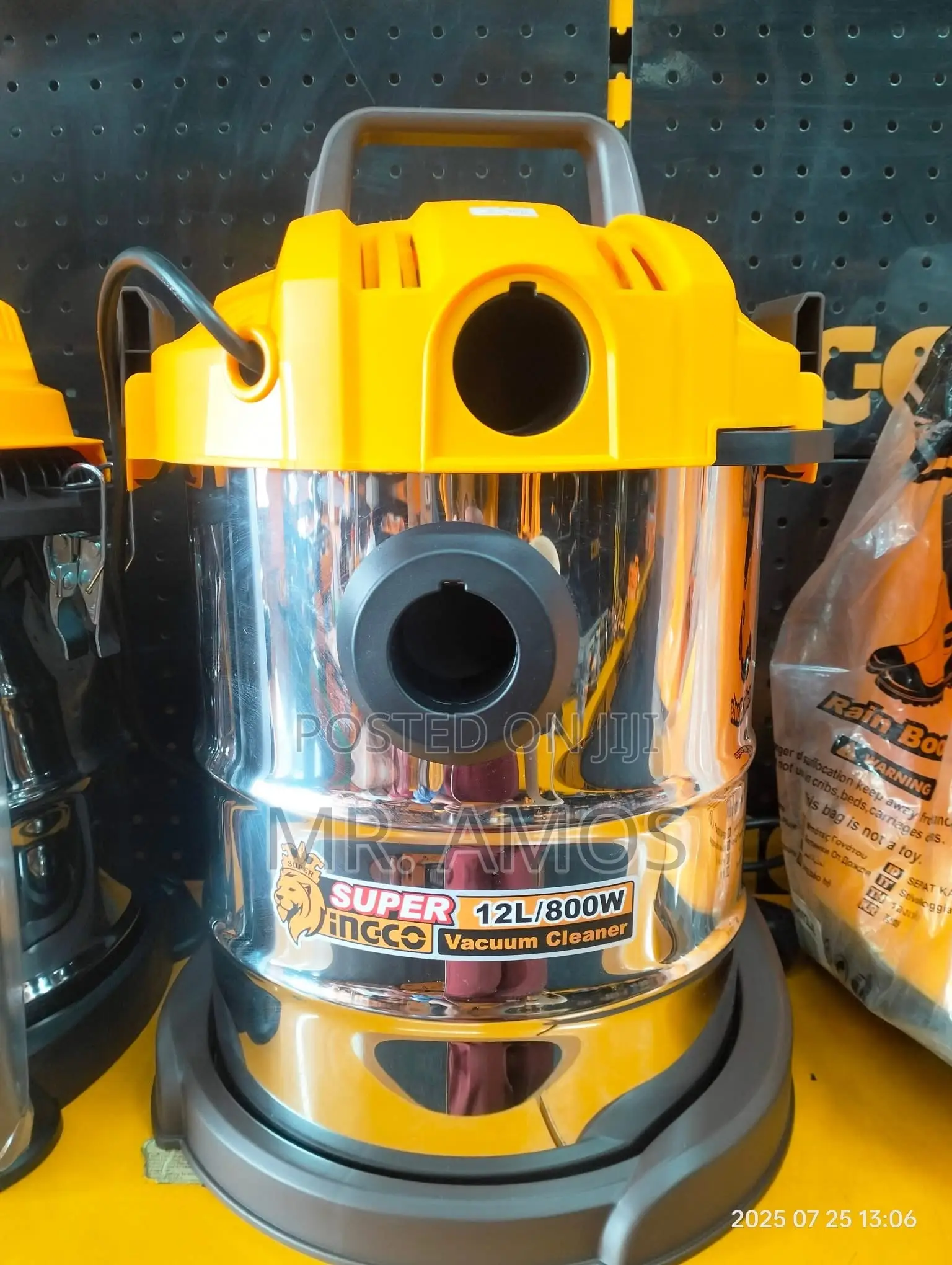 12 Liter Copper Motor Vacuum Cleaner With 2 Accessories Set - Vc14122